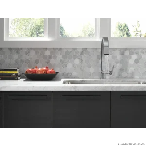 Delta Arctic Stainless Pull-Down Kitchen Faucet with Spray 9193-AR-DST