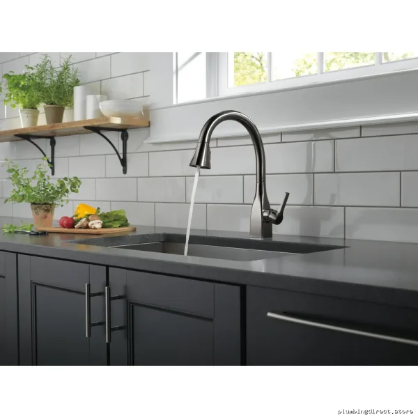 Delta Black Stainless Pull-Down Kitchen Faucet with Spray 9183-KS-DST - Image 2