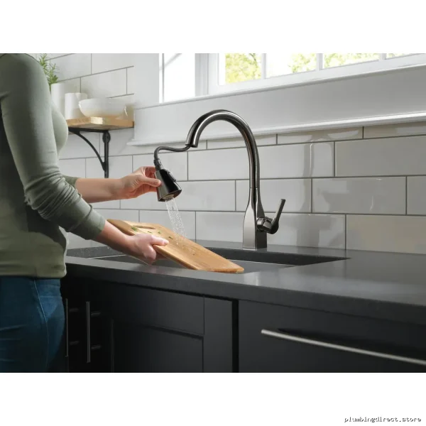 Delta Black Stainless Pull-Down Kitchen Faucet with Spray 9183-KS-DST - Image 3