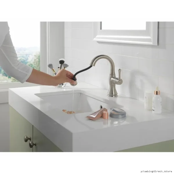 Delta Cassidy Single-Hole Pull-Down Spray Faucet – Durable Stainless Steel Design
