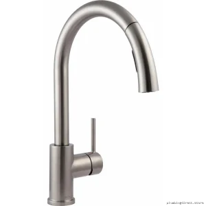 Delta Osler Pull-Down Kitchen Faucet with Water-Saving 1.5 GPM Chrome Finish