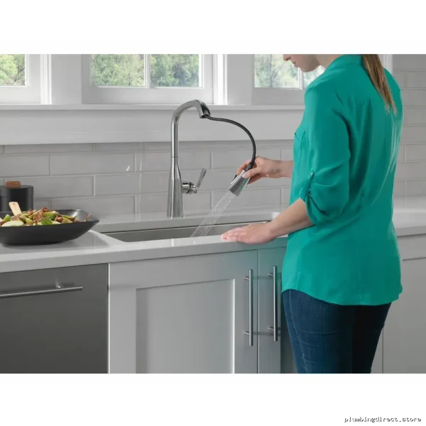 Delta Stryke Arctic Stainless Pull Down Kitchen Faucet with Spray - Image 2