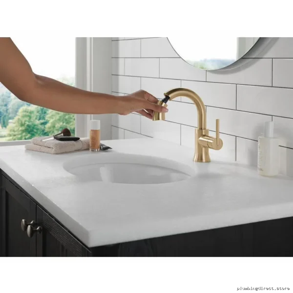 Delta Trinsic Single-Hole Faucet - Champagne Bronze Pulldown - Image 2