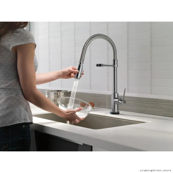 Delta Trinsic Pro Arctic Stainless Pull-Down Kitchen Faucet with Spray - Image 3