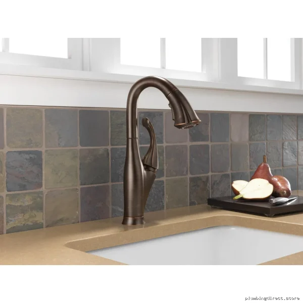 Delta Venetian Bronze Pull-Down Kitchen Faucet with Spray 9992-RB-DST - Image 2