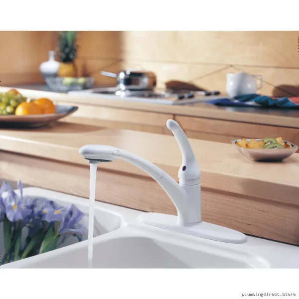 Delta White 470-WH-DST Kitchen Faucet with Easy-Pull Spray Head - Image 2