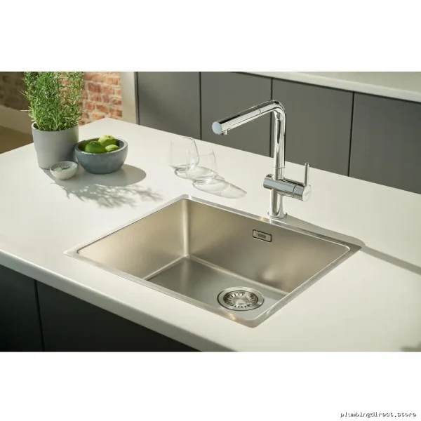 Franke Polished Chrome Kitchen Faucet with Pullout Spray for Active Use - Image 2