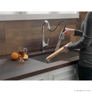 Mateo Hands-Free Chrome Faucet with Pulldown Spray - 9183-DST Delta