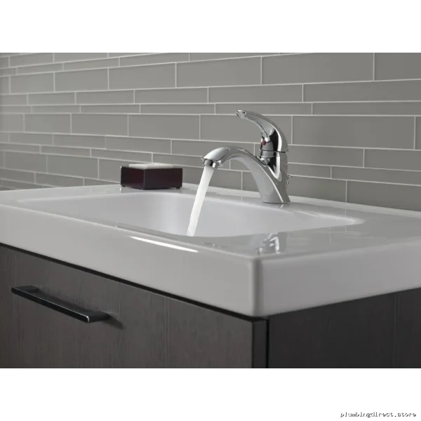 Modern Single-Hole Bathroom Faucet in Stainless Steel - Delta 583LF-SSWF