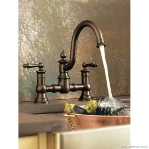 Moen S713ORB Pull-Down Kitchen Faucet in Oil Rubbed Bronze by Waterhill