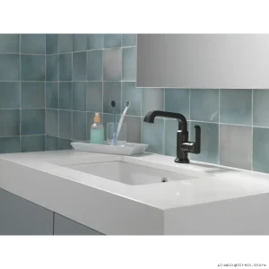 Tetra Modern Single Hole Bathroom Faucet | Sleek Matte Black Delta Design Model